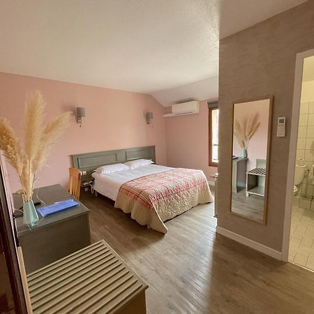 Maison Legate "Hotel Le Baudiere & Spa" Saint-Beauzire  Dış mekan fotoğraf