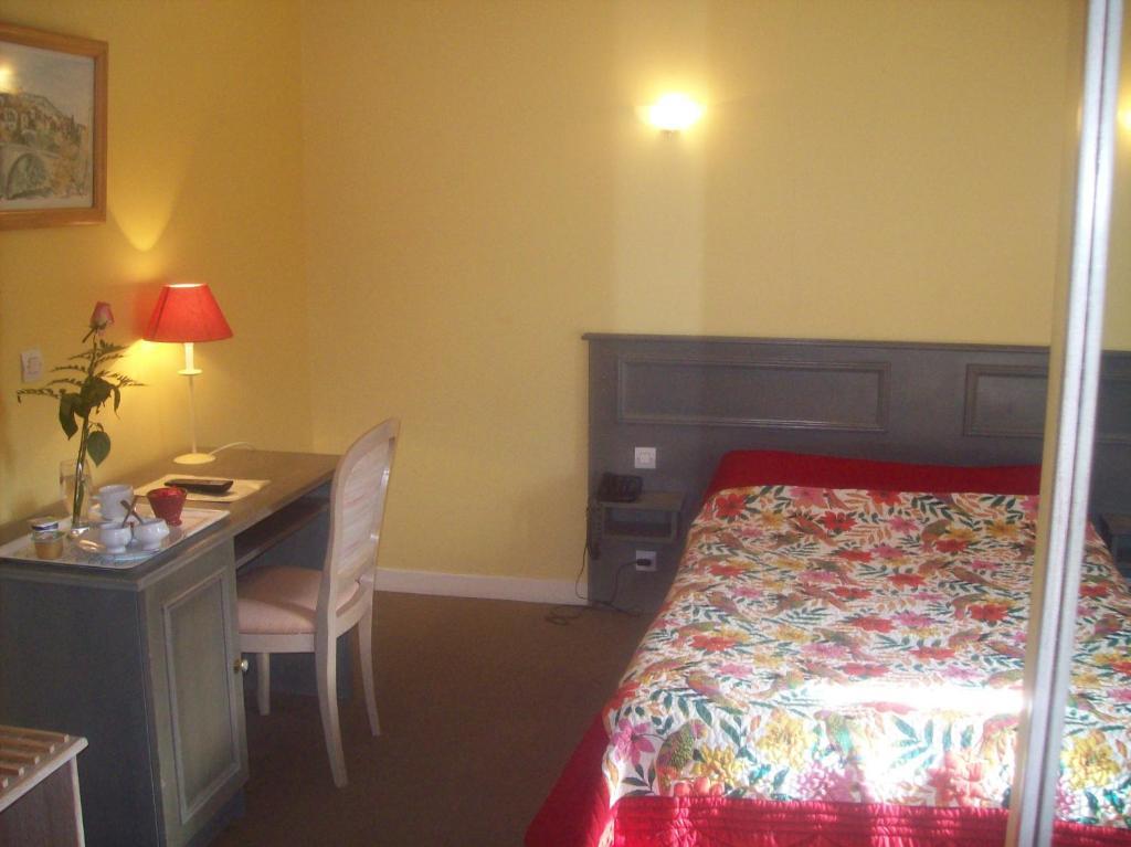Maison Legate "Hotel Le Baudiere & Spa" Saint-Beauzire  Oda fotoğraf