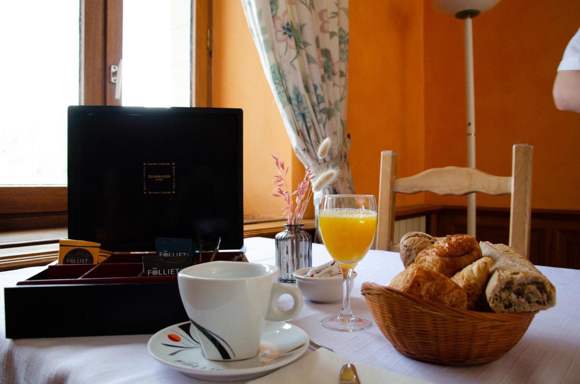 Maison Legate "Hotel Le Baudiere & Spa" Saint-Beauzire  Dış mekan fotoğraf