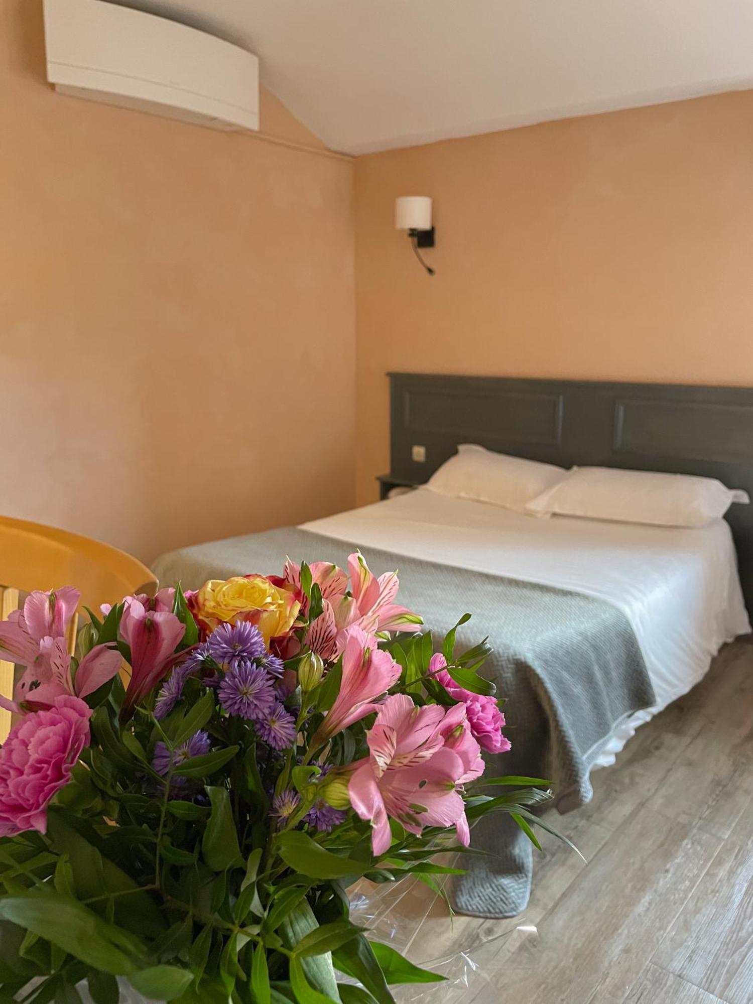 Maison Legate "Hotel Le Baudiere & Spa" Saint-Beauzire  Dış mekan fotoğraf