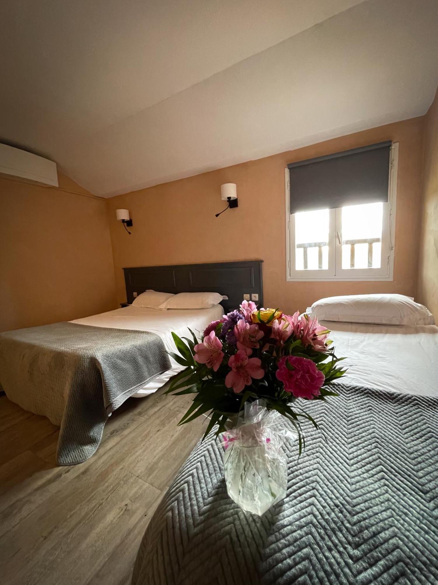Maison Legate "Hotel Le Baudiere & Spa" Saint-Beauzire  Dış mekan fotoğraf